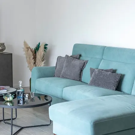 Mint Apartment *